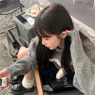 小资女孩向前冲封面
